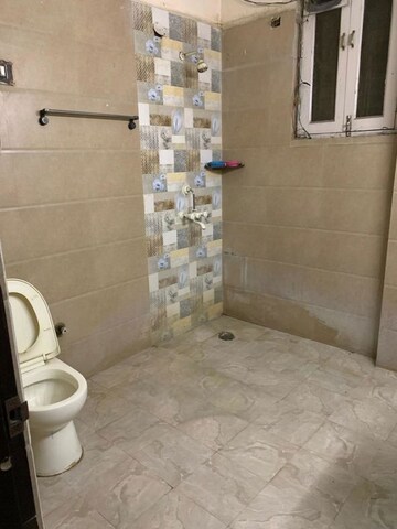 Master Bedroom in 3 BHK Apartment at Malviya Nagar – for Rent