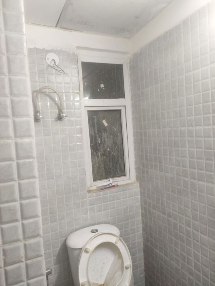 Bathroom, tech zone 4 greater noida 2 Bedroom 1185 Sq.Ft. Apartment In Tech Zone 4 Greater Noida Greater Noida 9820099