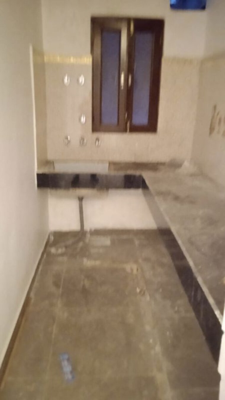 Kitchen, new ashok nagar 2.5 Bedroom 700 Sq.Ft. Builder Floor In New Ashok Nagar Delhi 9820105