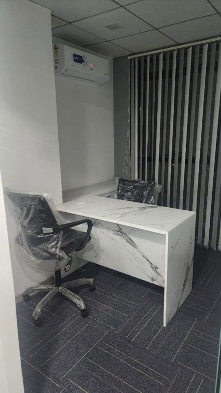 Team Area, suratwala-mark-plazzo Commercial Office Space 700 Sq.Ft. In Hinjewadi Pune 9820125