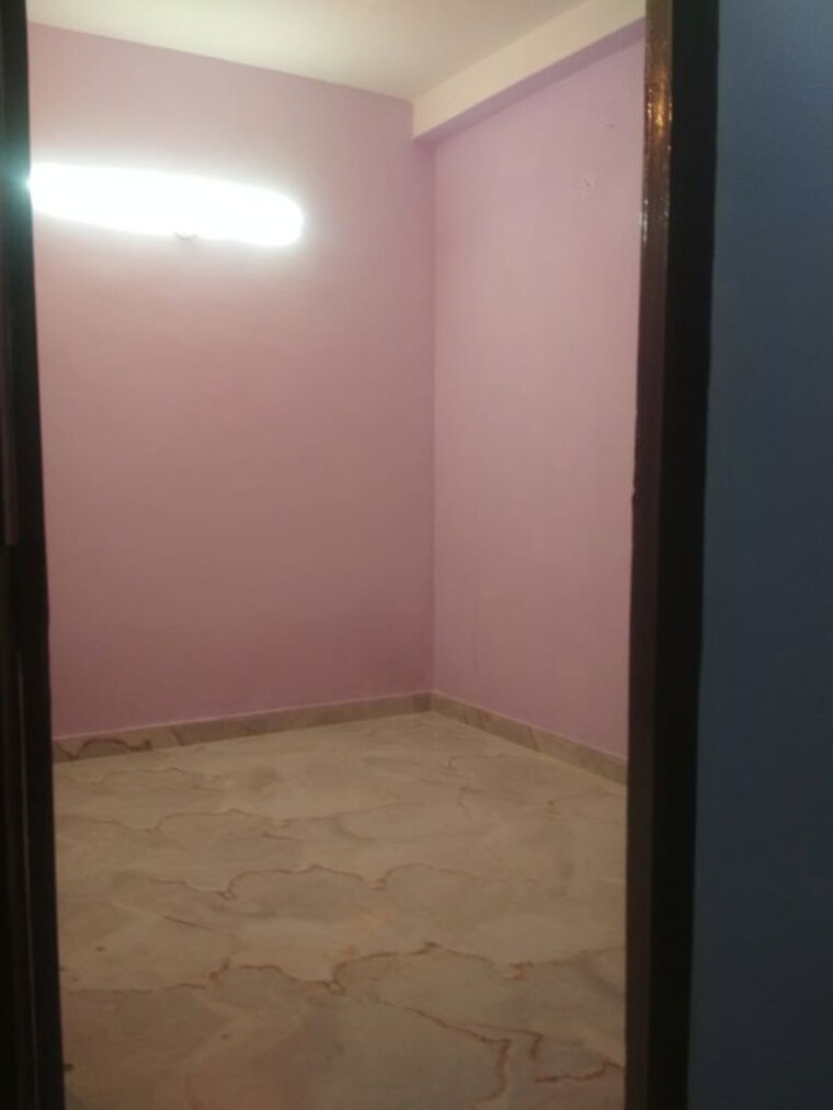 Room, neb sarai 2 Bedroom 850 Sq.Ft. Builder Floor In Neb Sarai Delhi 9820136