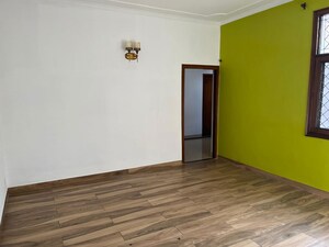 Room in 2 BHK Builder Floor at Ganesh Nagar – for Rent