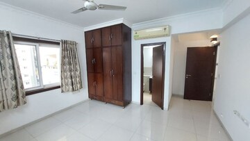 Room in 4 BHK Apartment at Jayabheri Orange County, Gachibowli – for Rent