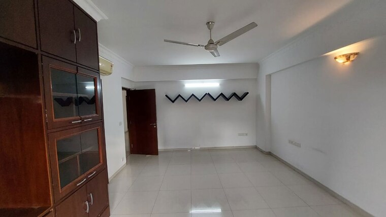 Bathroom, jayabheri-orange-county 4 Bedroom 4000 Sq.Ft. Apartment In Gachibowli Hyderabad 9820156
