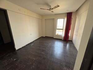 Room in 3 BHK Apartment at Alcon Royce, Kondhwa – for Sale