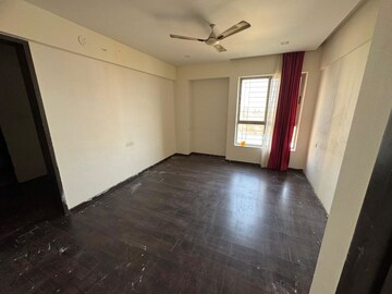 Room in 3 BHK Apartment at Alcon Royce, Kondhwa – for Sale