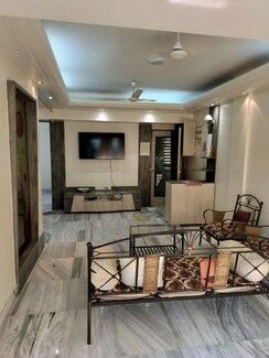 2 BHK Apartment For Rent in Garden Avenue