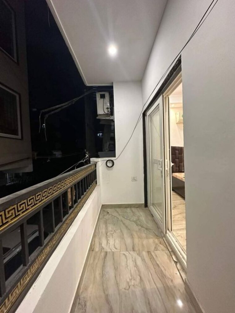 Balcony, saket 2 Bedroom 800 Sq.Ft. Apartment In Saket Delhi 9820197