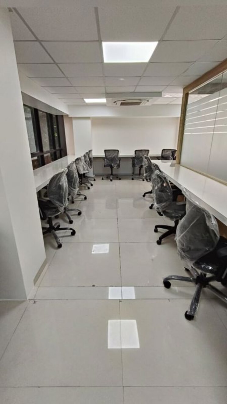 Team Area, baner Commercial Office Space 3000 Sq.Ft. In Baner Pune 9765539