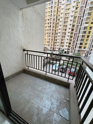 2 BHK Apartment For Rent in Runwal Gardens Phase I, Dombivli East