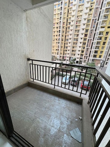 2 BHK Apartment For Rent in Runwal Gardens Phase I, Dombivli East