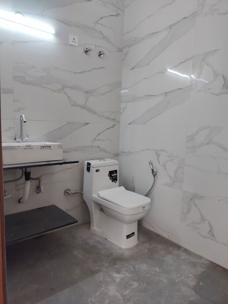 Master Bedroom, vasant kunj 2 Bedroom 800 Sq.Ft. Apartment In Vasant Kunj Delhi 9820208