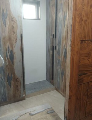 Bedroom in 3.5 BHK Builder Floor at Jadhunath Enclave, Sector 29 – for Rent