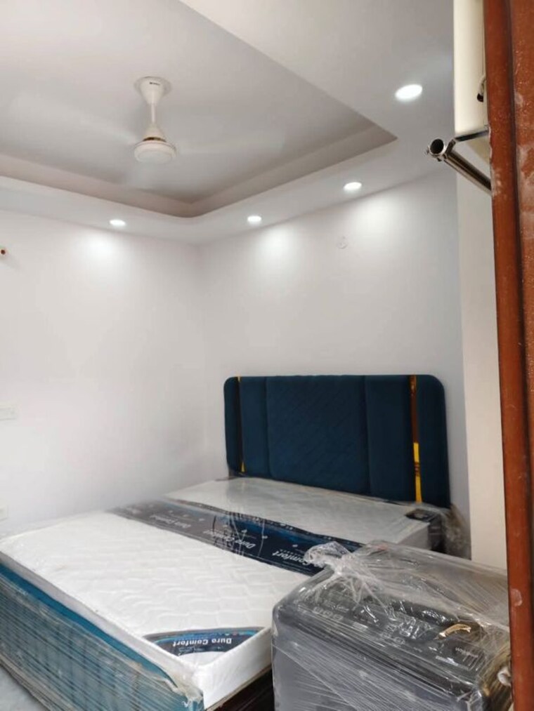 Bedroom, saket 1 Bedroom 500 Sq.Ft. Apartment In Saket Delhi 9820224