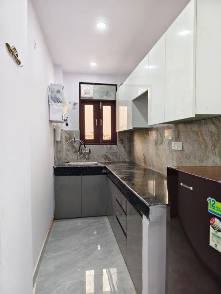 Kitchen, saket 1 Bedroom 500 Sq.Ft. Apartment In Saket Delhi 9820224
