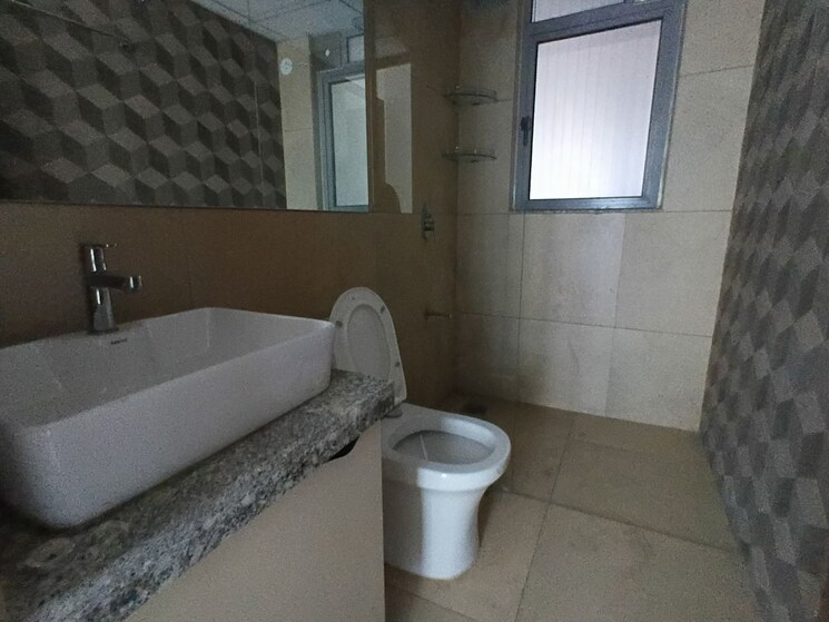 Bathroom, kalpataru-immensa 2 Bedroom 808 Sq.Ft. Apartment In Kolshet Road Thane 9820229