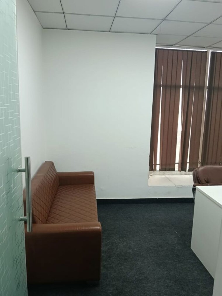 Bathroom, sector 63 Commercial Office Space 2920 Sq.Ft. In Sector 63 Noida 9820265
