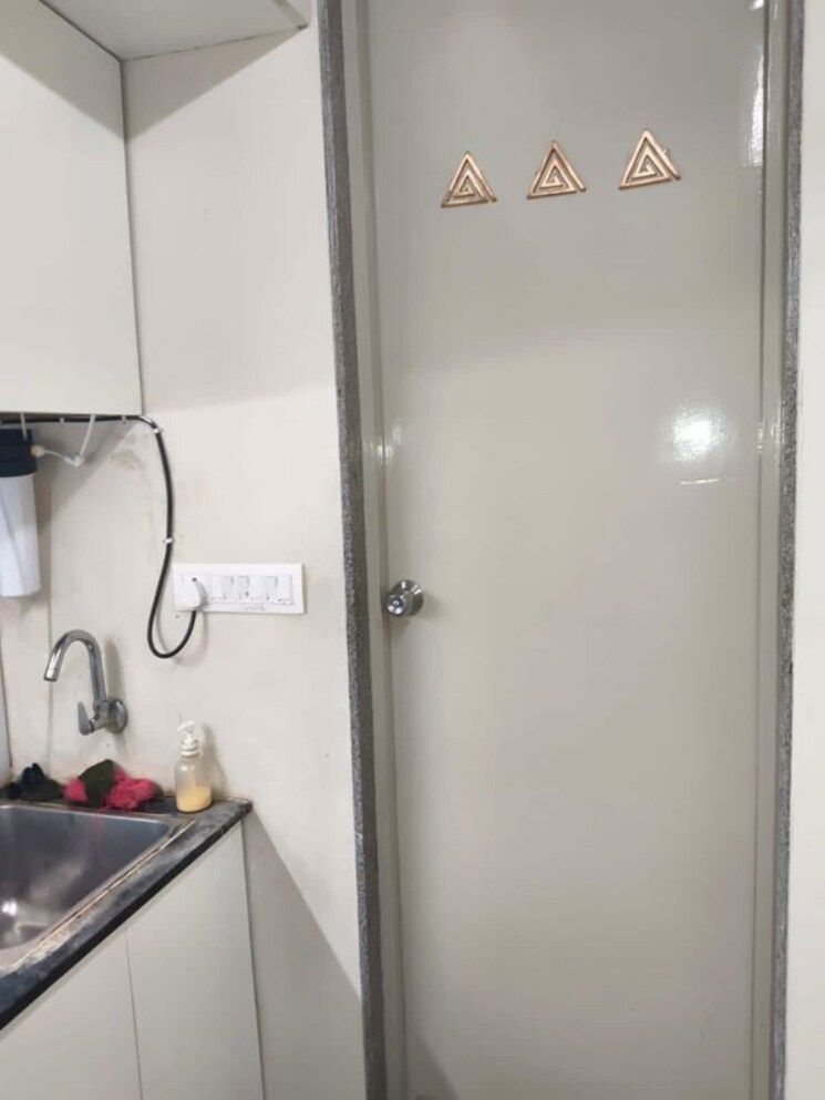 undefined, sun-westbank Commercial Office Space 2390 Sq.Ft. In Navrangpura Ahmedabad 9820268