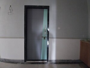 Room in 2 BHK Apartment at Ismail Manzil, Hafeezpet – for Rent