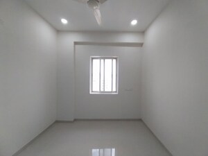 Room in 2 BHK Apartment at Ismail Manzil, Hafeezpet – for Rent