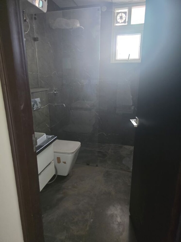 Bathroom, maya-green-lotus-utsav 3 Bedroom 2100 Sq.Ft. Apartment In International Airport Road Zirakpur 9604243