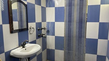 Bathroom in 3 BHK Apartment at Varun Enclave, Sector 28 – for Sale