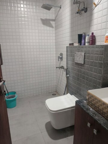 Bathroom in 3 BHK Apartment at Park View Apartments Noida, Sector 29 – for Sale
