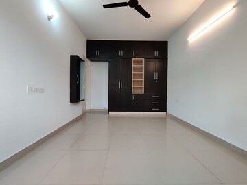 Room in  Apartment at Mantri Webcity, Hennur – for Rent