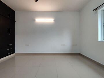 Room in  Apartment at Mantri Webcity, Hennur – for Rent