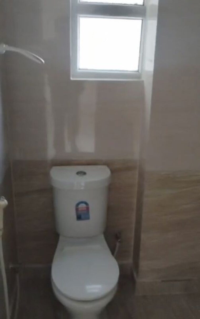 Bathroom, bankey-bihari-aggarwal-heights 2 Bedroom 1275 Sq.Ft. Apartment In Raj Nagar Extension Ghaziabad 9820324