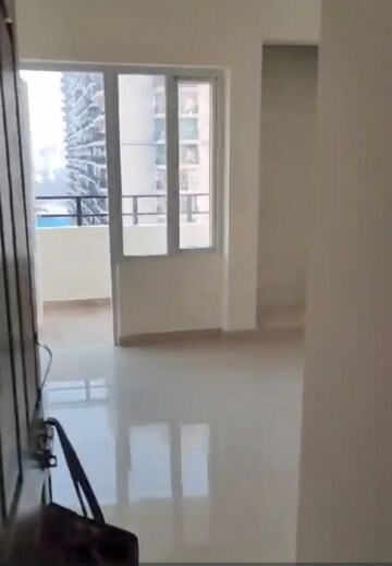 Room in 2 BHK Apartment at Bankey Bihari Aggarwal Heights, Raj Nagar Extension – for Sale