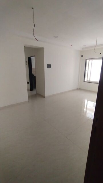 Room in 2 BHK Apartment at Omkar Signet, Malad East – for Rent