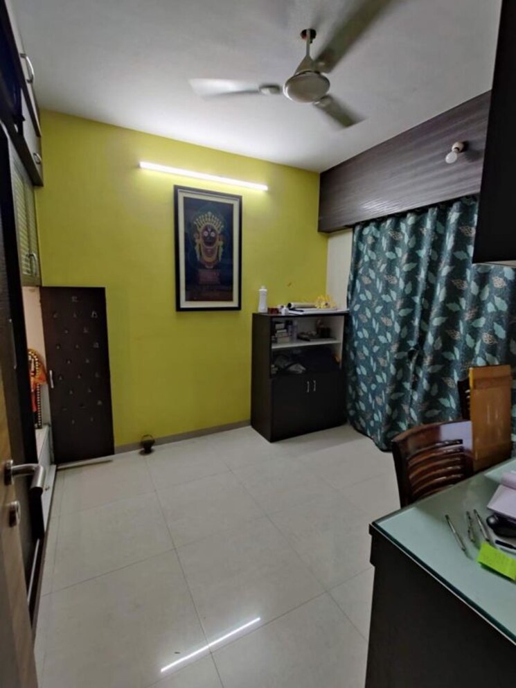 Bedroom, riddhi-tower 3 Bedroom 1100 Sq.Ft. Apartment In Malad East Mumbai 9820339