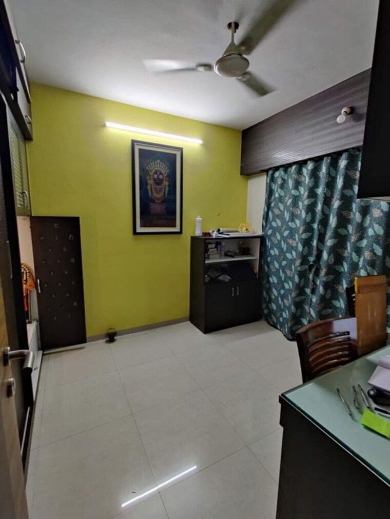 Bedroom, riddhi-tower 3 Bedroom 1100 Sq.Ft. Apartment In Malad East Mumbai 9820339