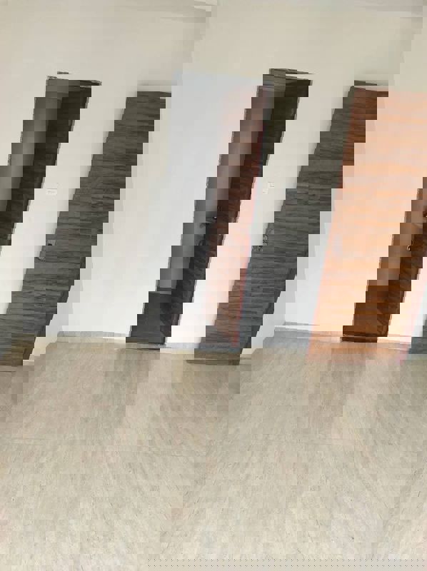 2.5 BHK Apartment For Rent in Omkar Signet