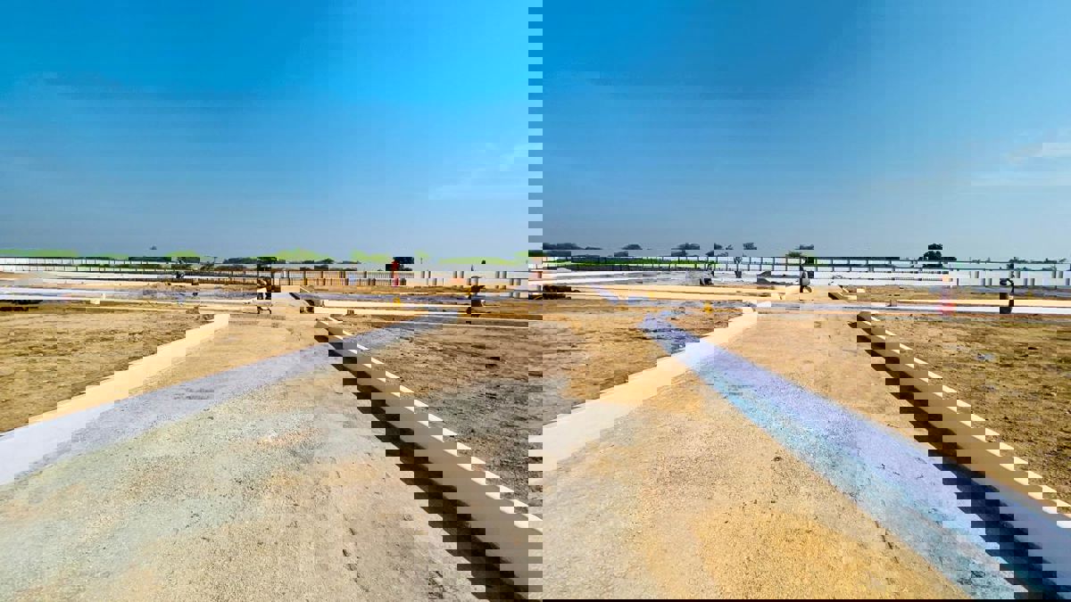 Plot For Sale in MNR Resort