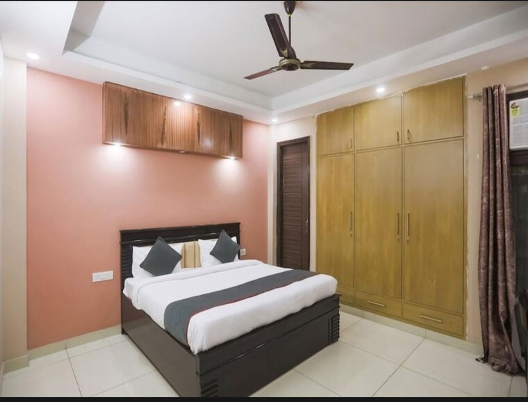 Room, sector 50 Pg For Girls In Sector 50 9820413