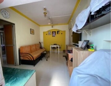 Living Room in 1 BHK Apartment at Mukund CHS Mulund, Mulund East – for Rent