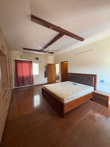 Bedroom in 4 BHK Apartment at MC Castle, Indiranagar – for Rent