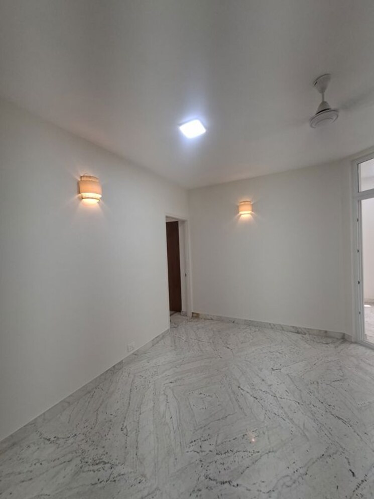 Room, embassy-casabella 3 Bedroom 2500 Sq.Ft. Apartment In Ashok Nagar Bangalore 9820487