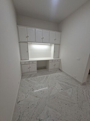 Room in 3 BHK Apartment at Embassy Casabella, Ashok Nagar – for Rent