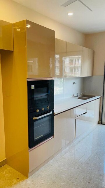 Kitchen in 3 BHK Builder Floor at BPTP Astaire Gardens, Sector 70a – for Sale