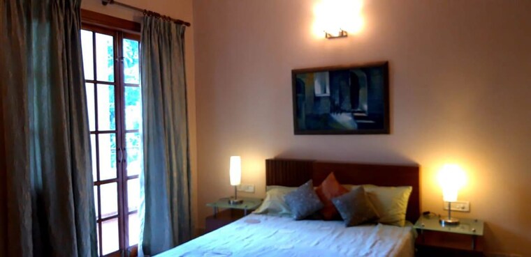 Bedroom, cubbon-view-apartments 3 Bedroom 2500 Sq.Ft. Apartment In Ashok Nagar Bangalore 9820527