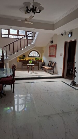 Parking in 5 BHK Villa at Sainikpuri – for Rent