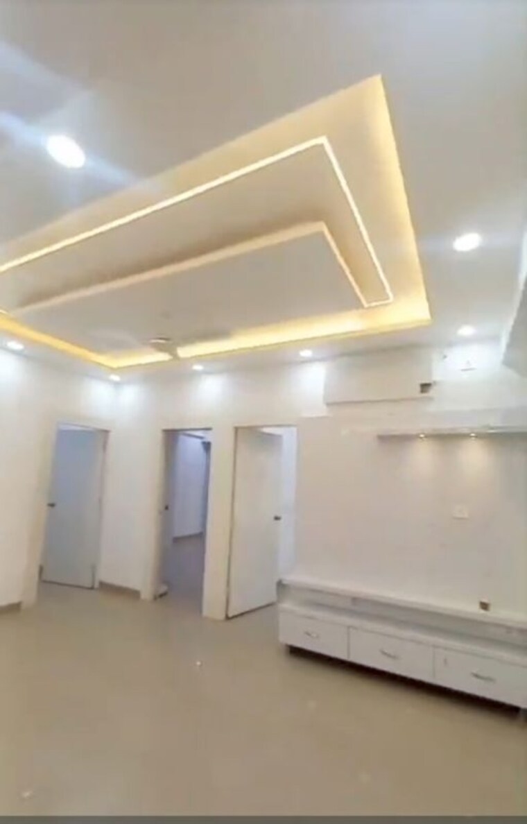 Room, raj nagar extension 3 Bedroom 1395 Sq.Ft. Apartment In Raj Nagar Extension Ghaziabad 9820559