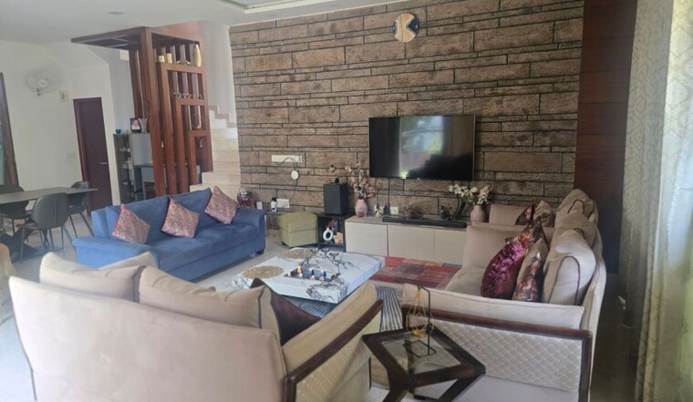 Living Room, sterling-villa-grande-phase-2 4 Bedroom 3500 Sq.Ft. Villa In Whitefield Bangalore 9820461