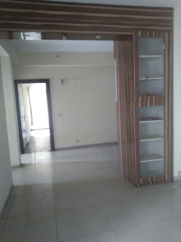 Room in 3 BHK Apartment at Ajnara Homes, Sector 16b Greater Noida – for Rent
