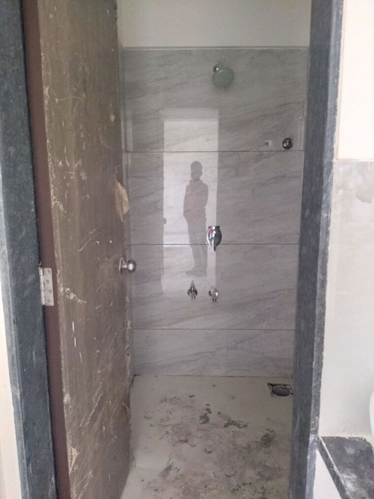 Bathroom, metropolis-bayside 1 Bedroom 370 Sq.Ft. Apartment In Kasarvadavali Thane 9820662