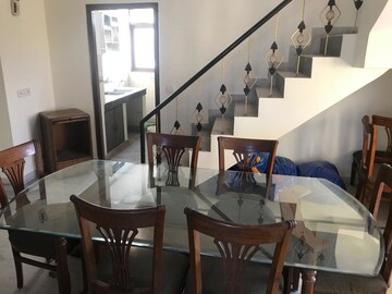 Master Bedroom in 3 BHK Apartment at Aravali Hills, Sector 56 – for Rent