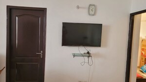 Furnished Amenities in 4 BHK Apartment at Eldeco Saubhagyam, Vrindavan Yojna – for Rent